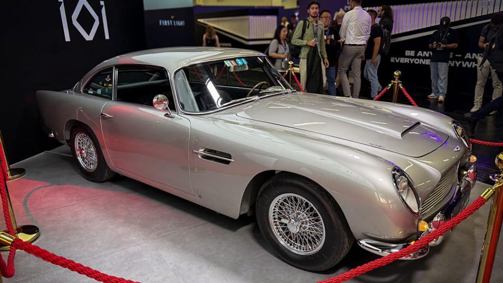 Aston Martin DB5 at the IOI booth at Gamescom 2025, presenting 007; First Light