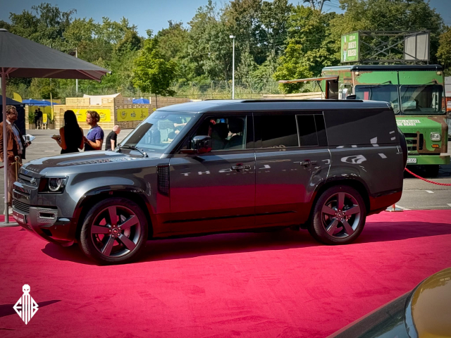 The Land Rover Defender 110 on display at the 007: First Light booth by IO Interactive during Gamescom 2025
