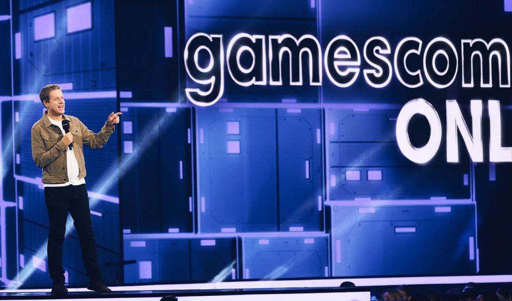 Geoff Keighley hosting Gamescom Opening Night Live 20245 on stage