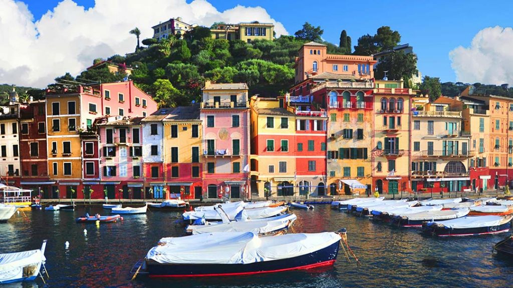 Nice as an example of the Riviera’s most iconic cities. Could Bond make a virtual return here?
Photo Credit: Gamla Stan / Pexels.com